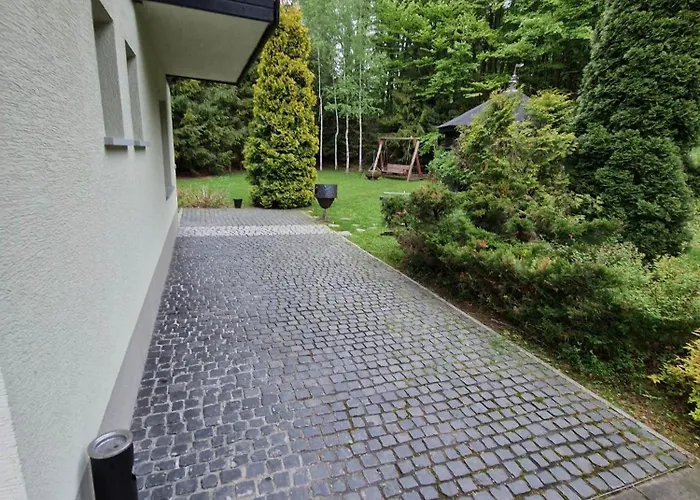 Villa Falsztyn Holiday Home