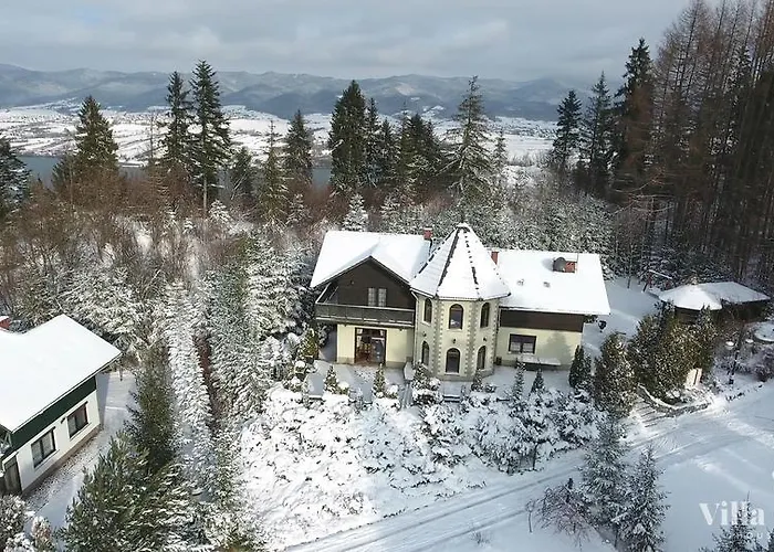 Villa Falsztyn Holiday Home
